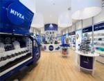 Visibility, Memorabily e Talkability:  il concept dei nuovi Permanent Shop Nivea firmati Adverteam.